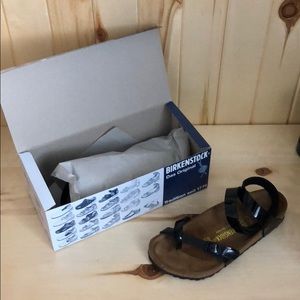 Never worn Yara Birkenstock, original foot bed.